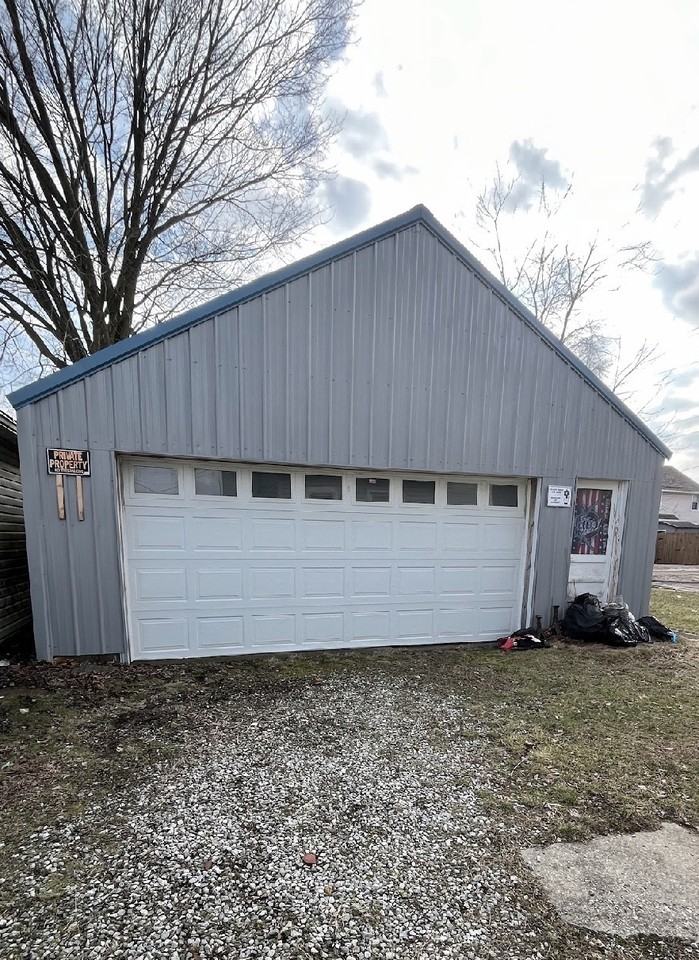 705 Woodrow Ave - Photo 2 of 3