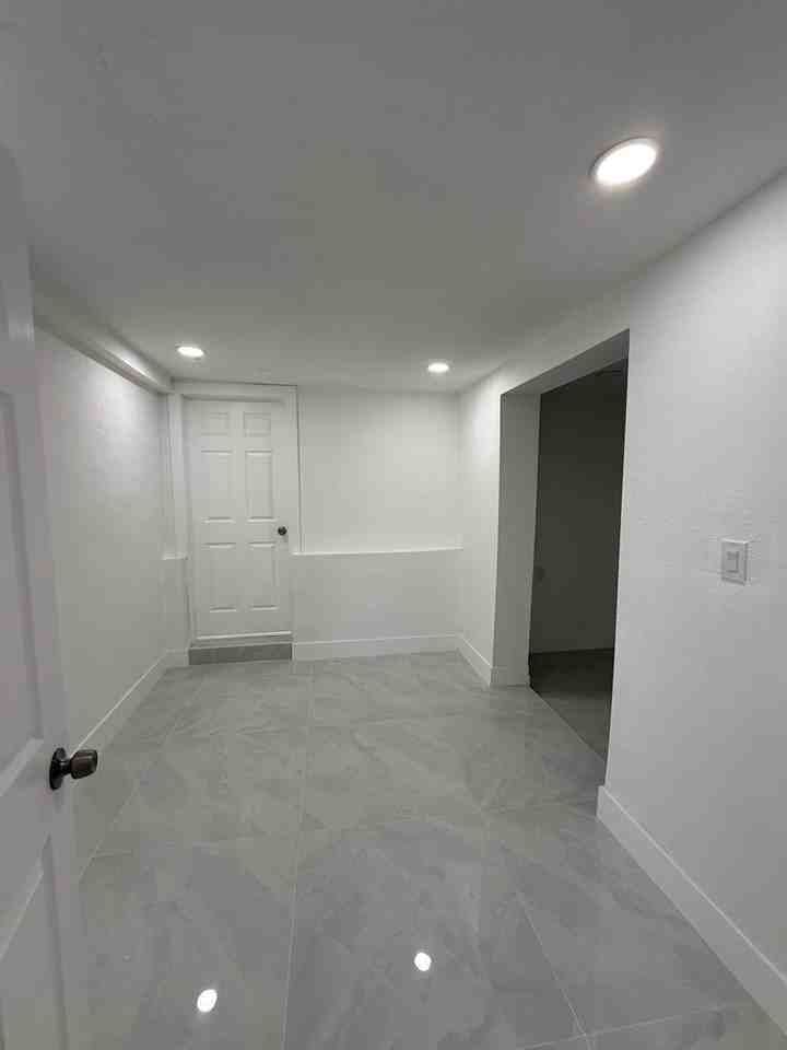4400 Sw 36th St - Photo 2 of 11