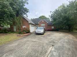 featured image of 245 Fairview Cir