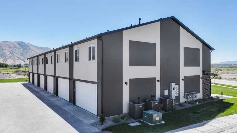 3376 S 1010 W - Photo 2 of 23