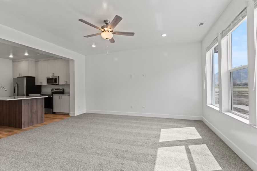 3376 S 1010 W - Photo 6 of 23