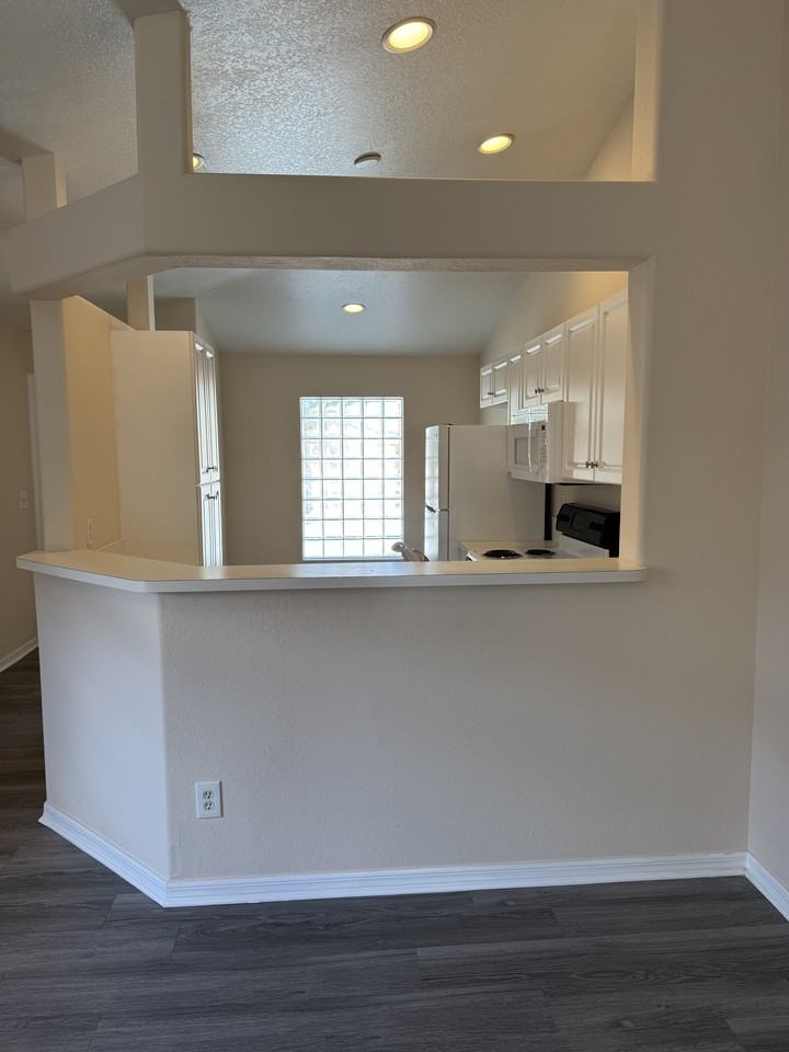 26741 Little John Ct #16 - Photo 3 of 10