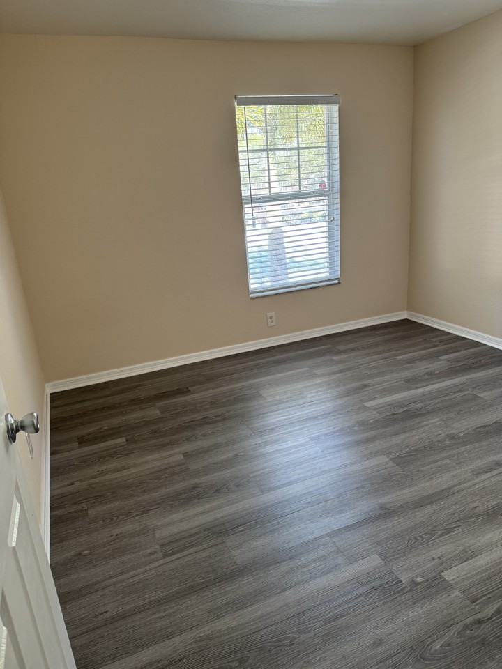 26741 Little John Ct #16 - Photo 7 of 10