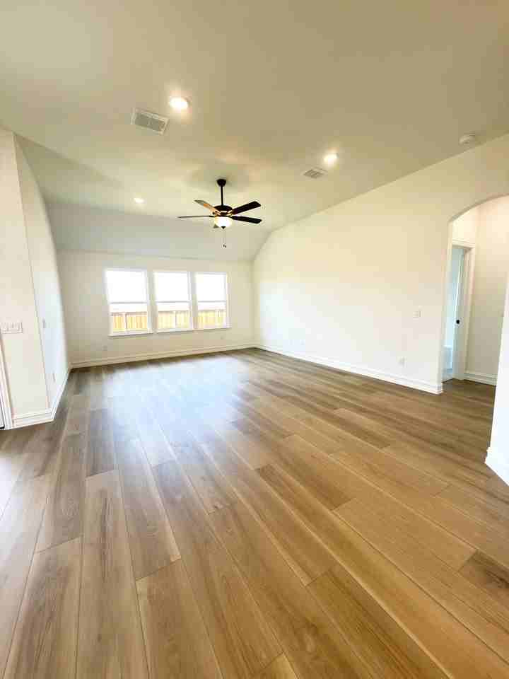 4349 Noble Ln - Photo 2 of 26