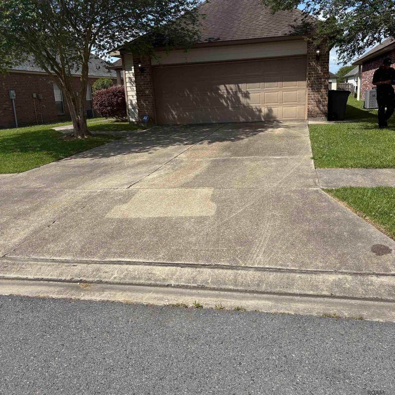2924 Nicholson Lake Dr - Photo 2 of 15