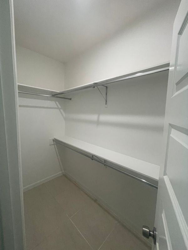 1024 N Woodson Ave - Photo 4 of 9