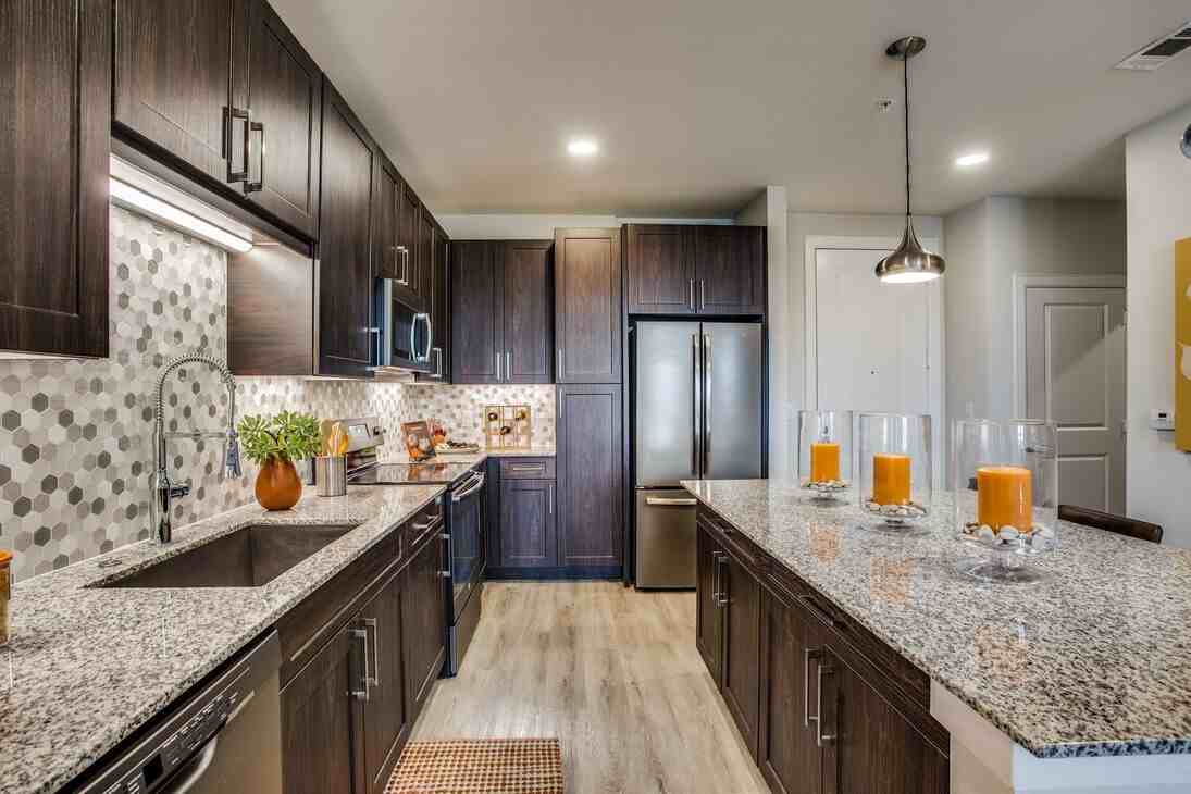 910 Quest Pkwy - Photo 4 of 11