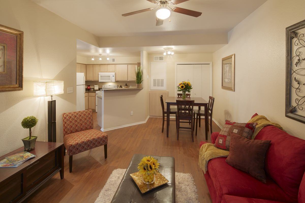 335 Cypress Creek Rd - Photo 5 of 6