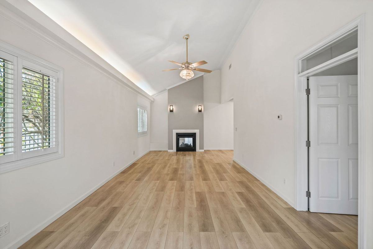 2910 Santa Carlotta St - Photo 5 of 42