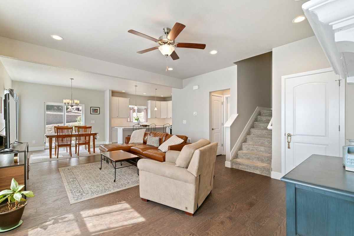 5324 Sky Top Ln - Photo 3 of 29