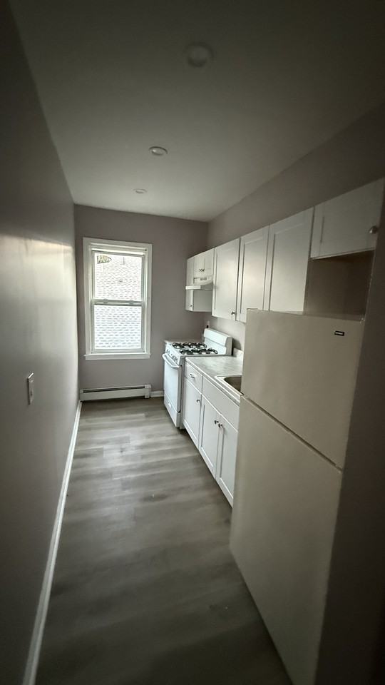 282 Bellevue Street #3B - Photo 7 of 16