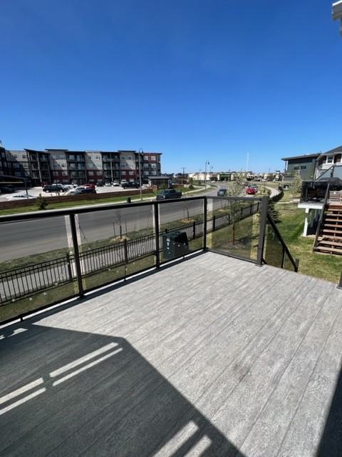 315 Dickson Cres - Photo 5 of 28