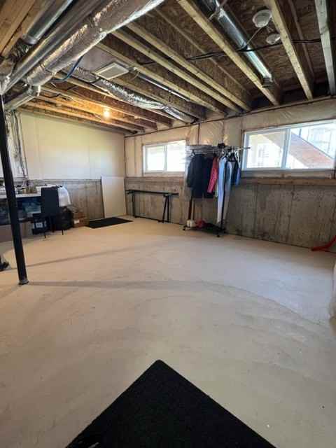 315 Dickson Cres - Photo 7 of 28