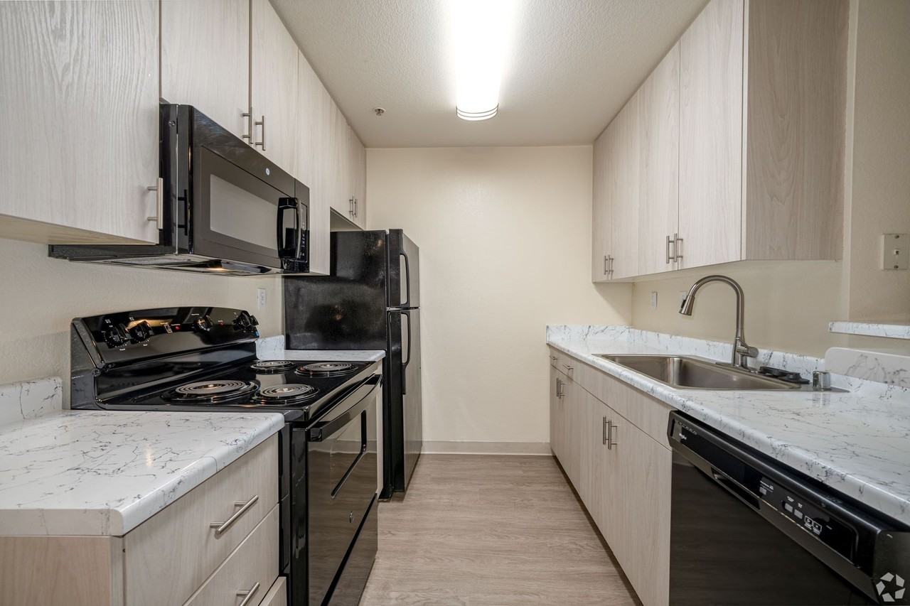 PORTOLA MEADOWS - Photo 4 of 34