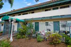 featured image of 945 935, 945 & 950 W. 5th St.
