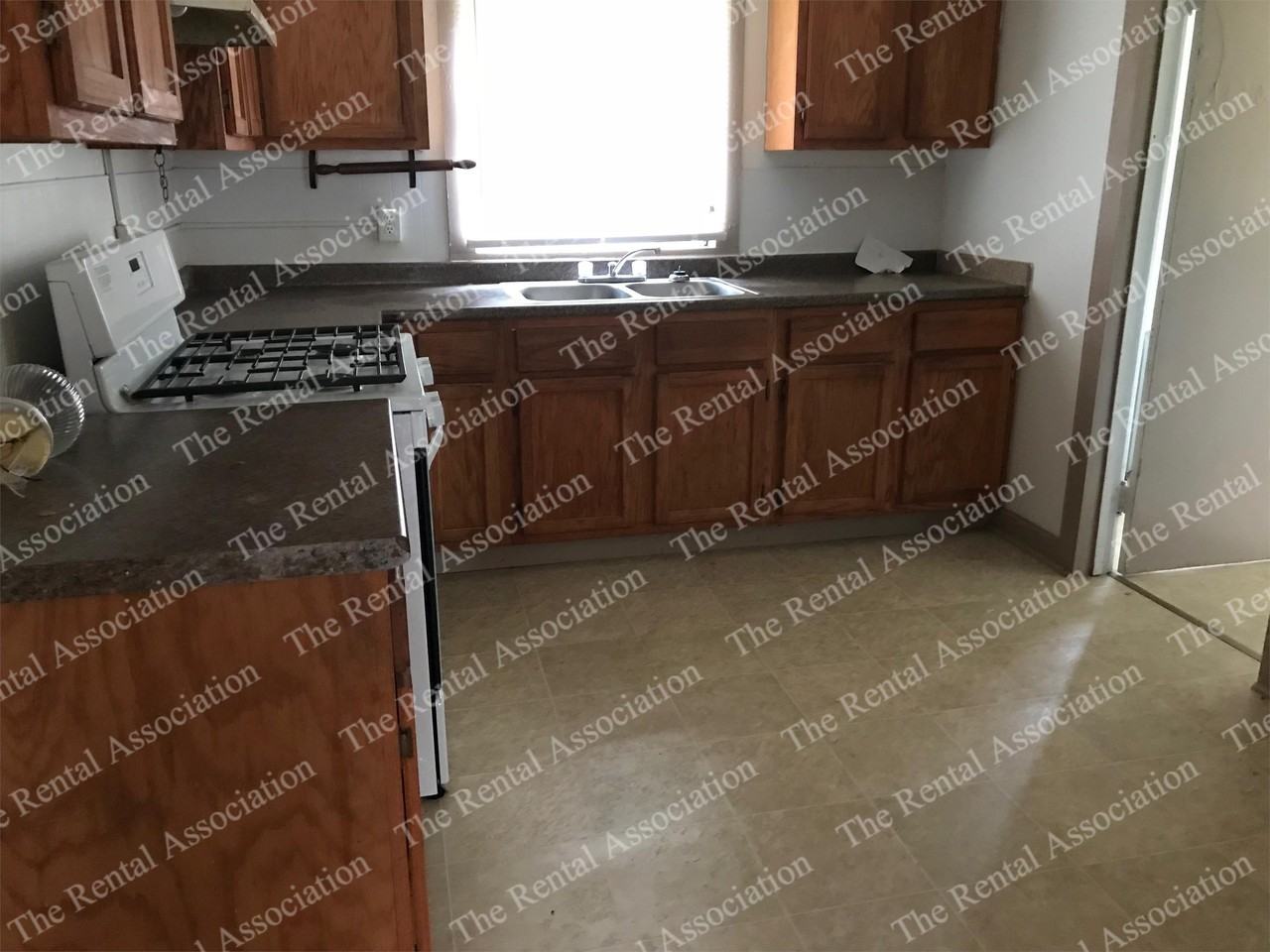 421 Liberty Hill Rd - Photo 2 of 5