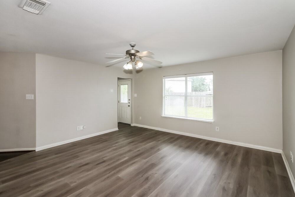 6919 Garnet Trail Ln - Photo 3 of 16