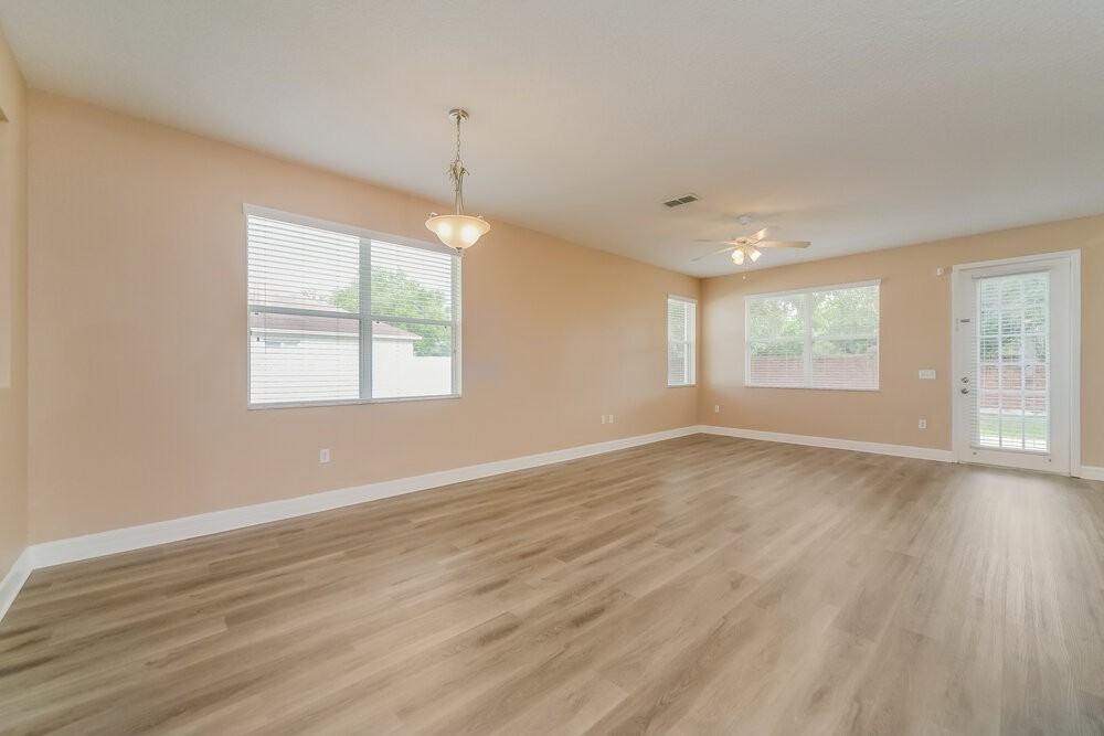 2057 Bearing Ln - Photo 6 of 16