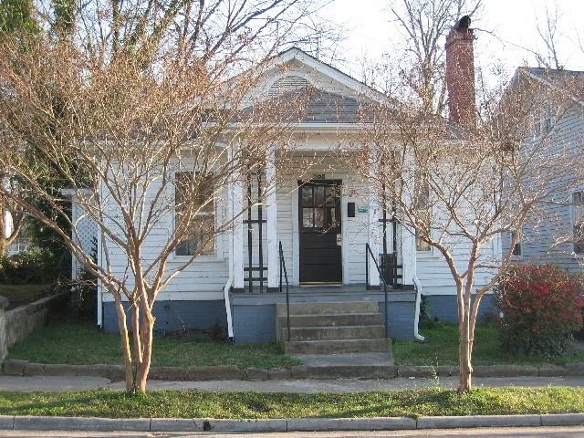 208 E Franklin St
