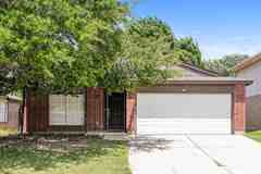 621 Hollyberry Dr - Photo 1 of 1