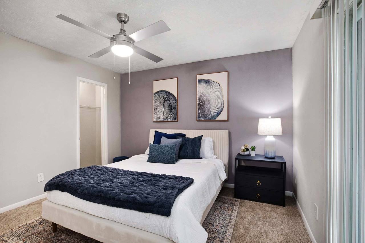 Waters Edge Apartments - Photo 7 of 18