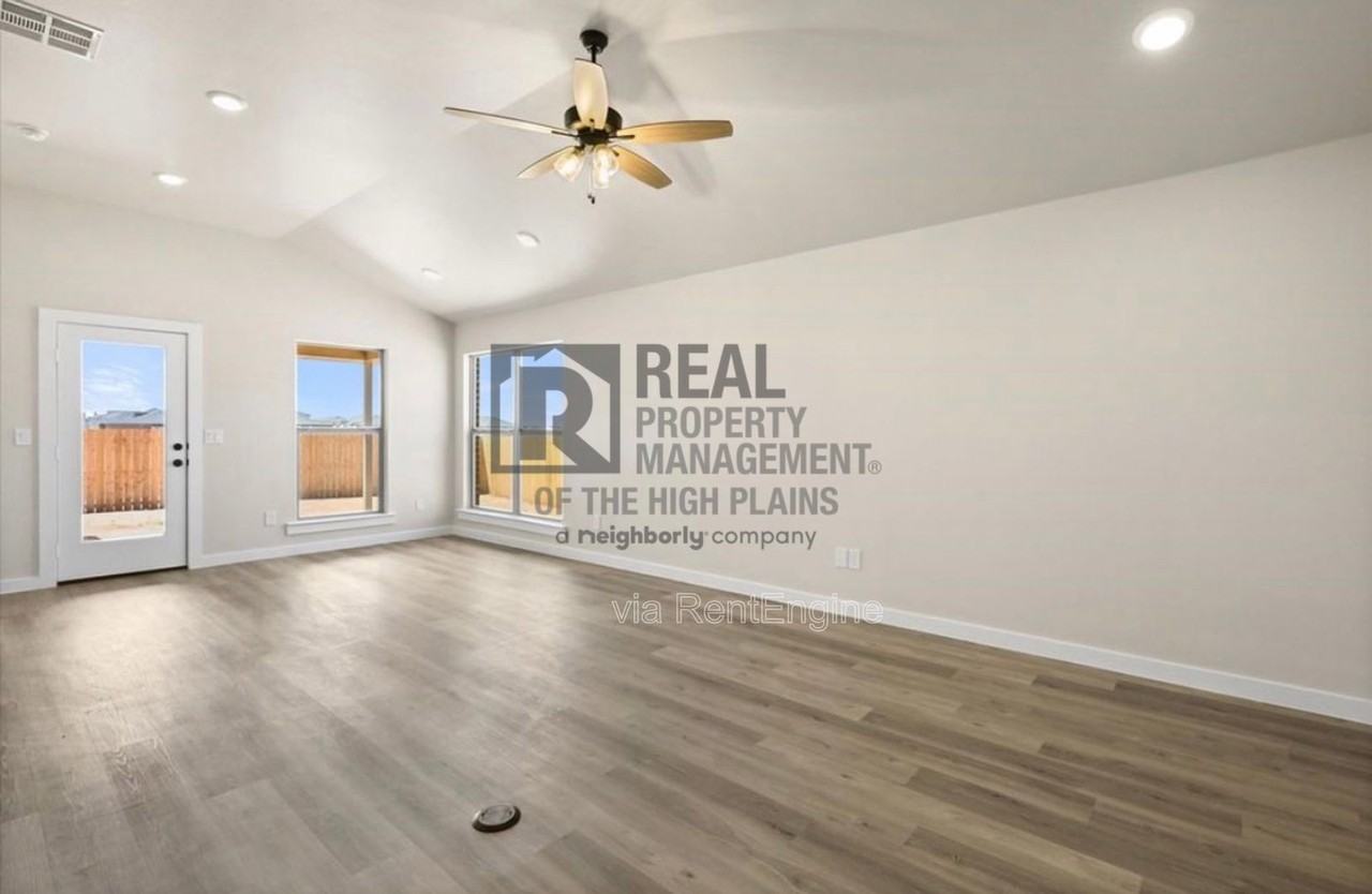 7506 John Thomas St - Photo 3 of 11