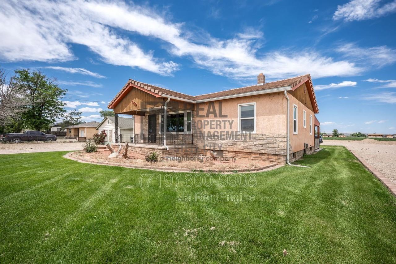 26539 Gale Rd - Photo 3 of 41