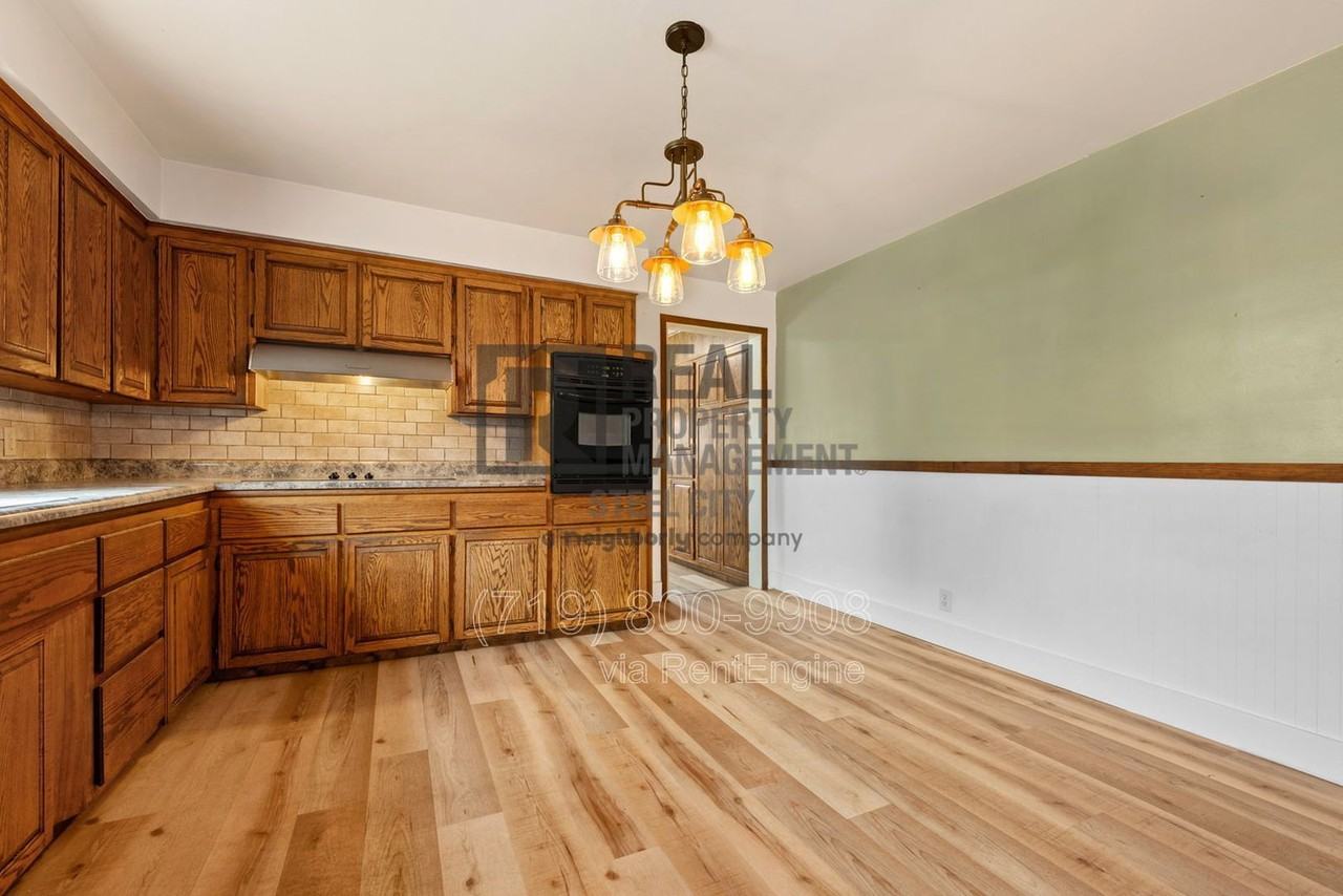 26539 Gale Rd - Photo 6 of 41