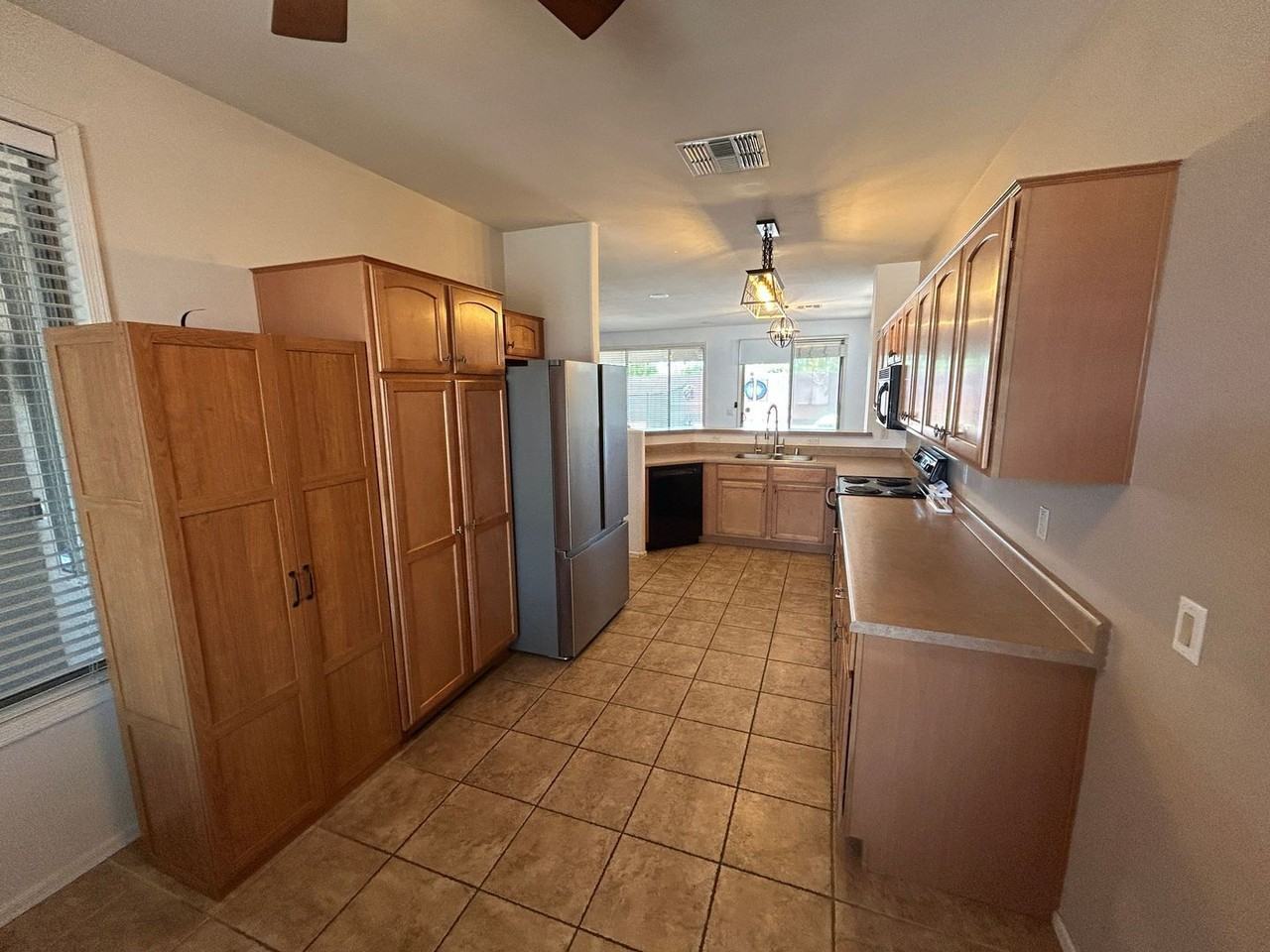 1676 S 159th Ave - Photo 5 of 20