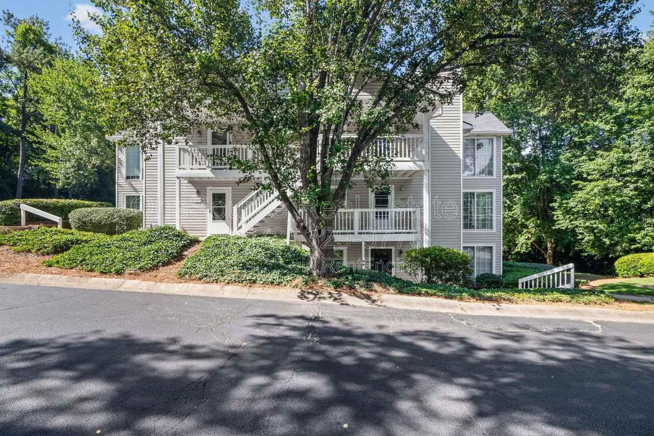 1907 Countryside Pl Se - Photo 2 of 36