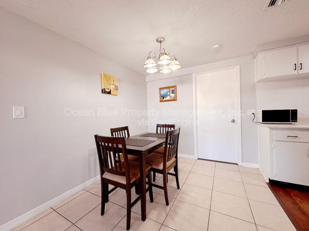 7924 Halsey Dr - Photo 4 of 10