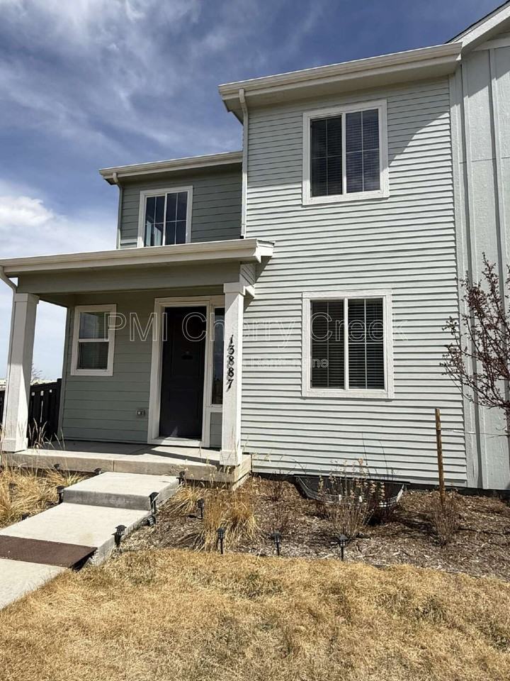 13887 Deertrack Ln - Photo 2 of 43