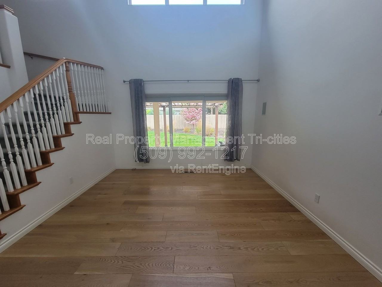 1209 Vintage Ave - Photo 4 of 19