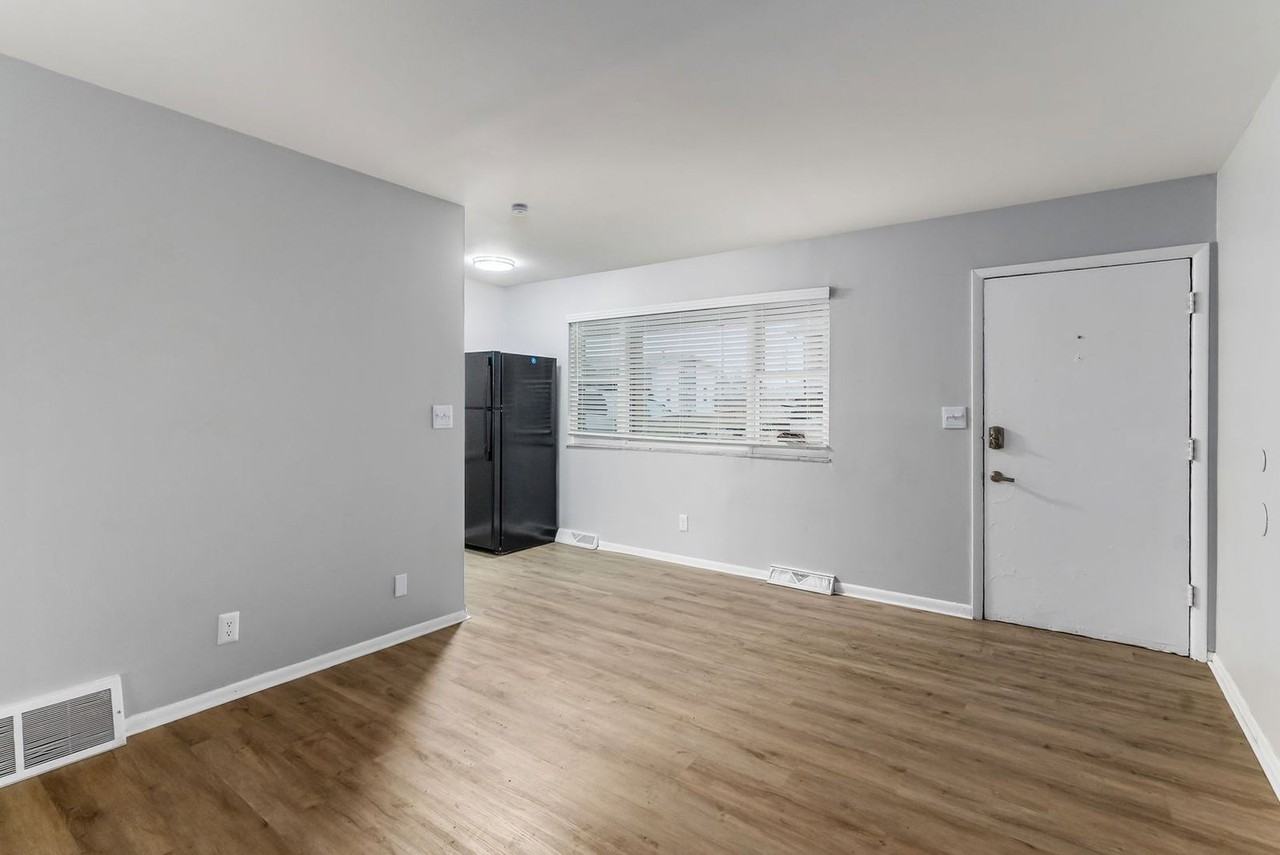 552 Riverview Dr #F - Photo 4 of 15