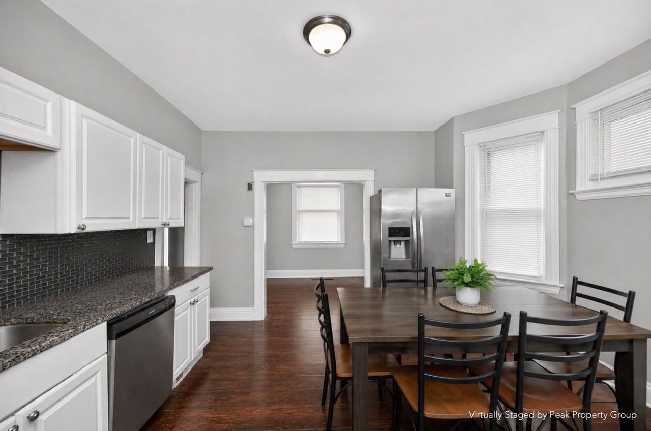 2313 Stratford Ave - Photo 5 of 29