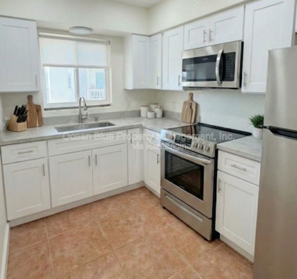449 129th Ave E #1 - Photo 3 of 20