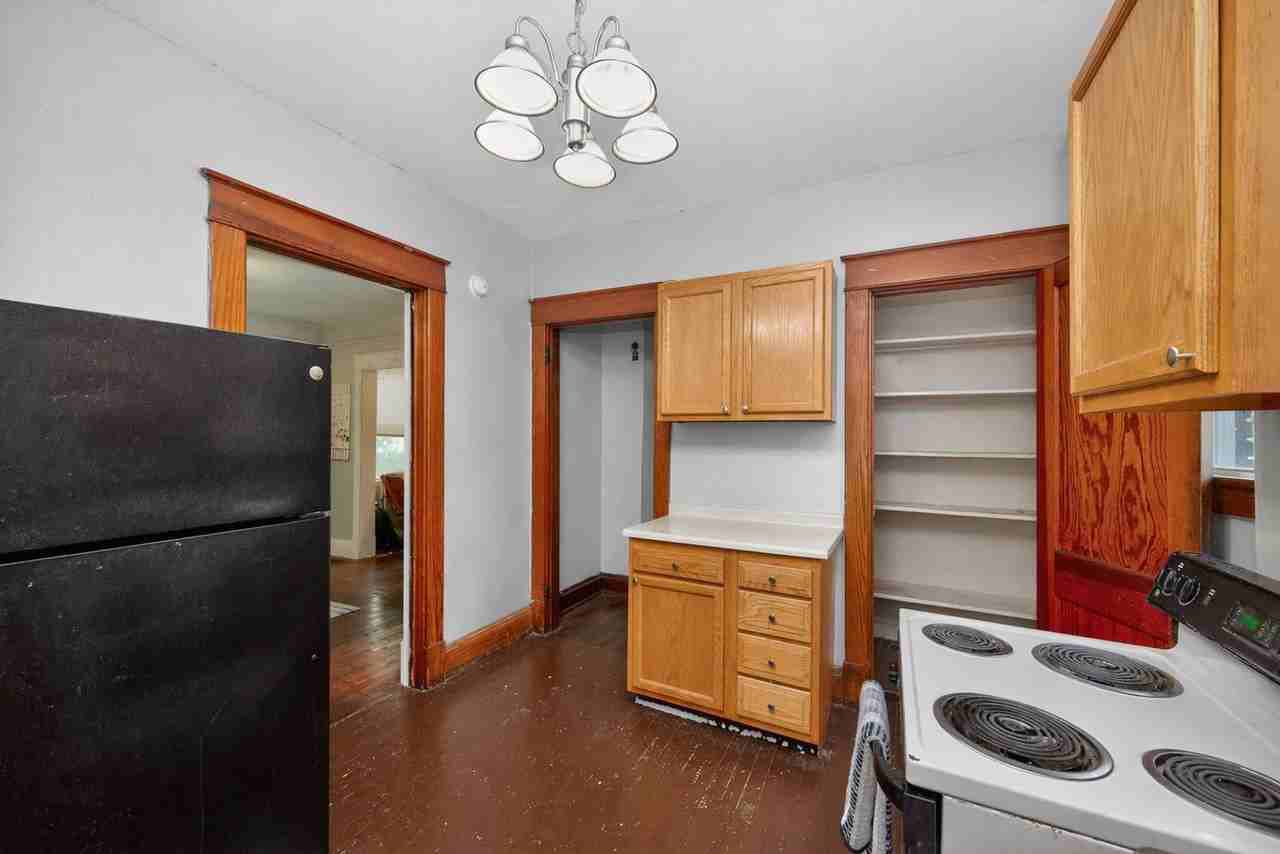 635 Straight St #635S - Photo 7 of 27