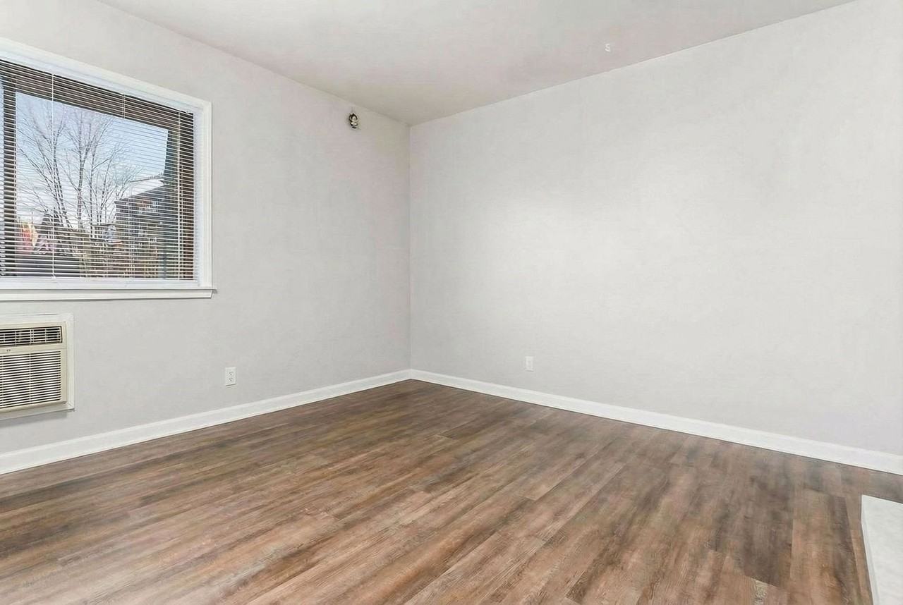 80 W Lane Ave #F - Photo 7 of 24