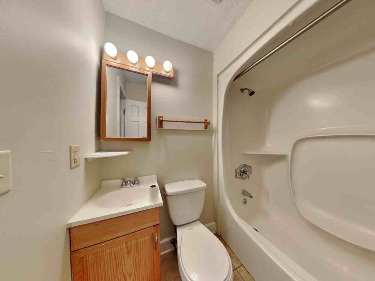 1365 Indianola Ave - Photo 7 of 14