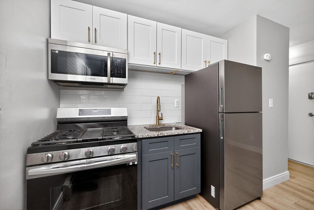 6140 Ridge Ave #3 - Photo 2 of 19