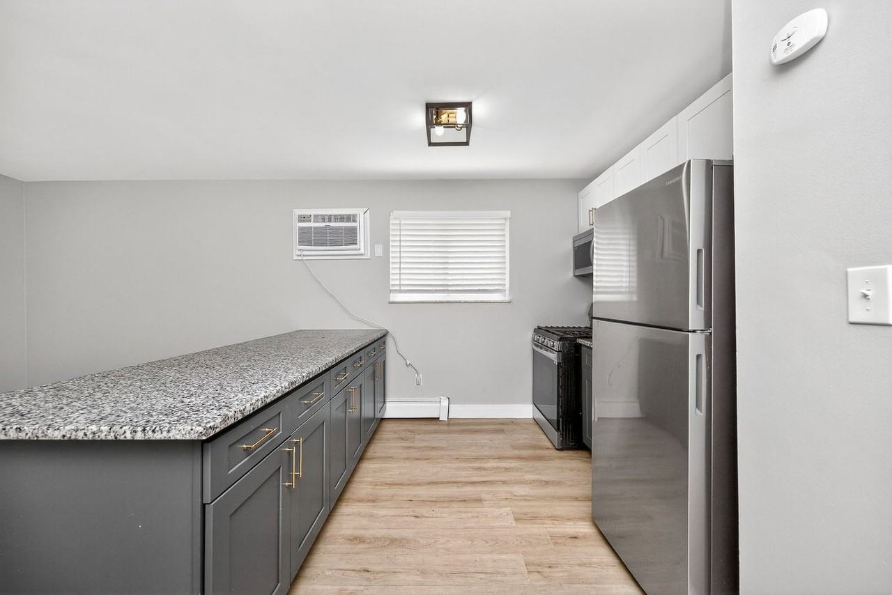 6140 Ridge Ave #3 - Photo 3 of 19