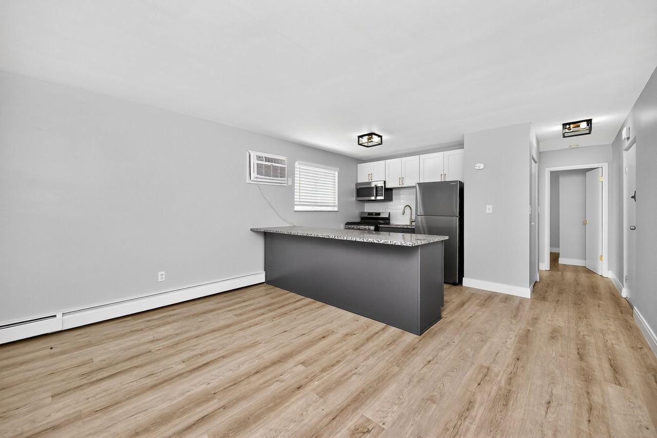 6140 Ridge Ave #3 - Photo 6 of 19
