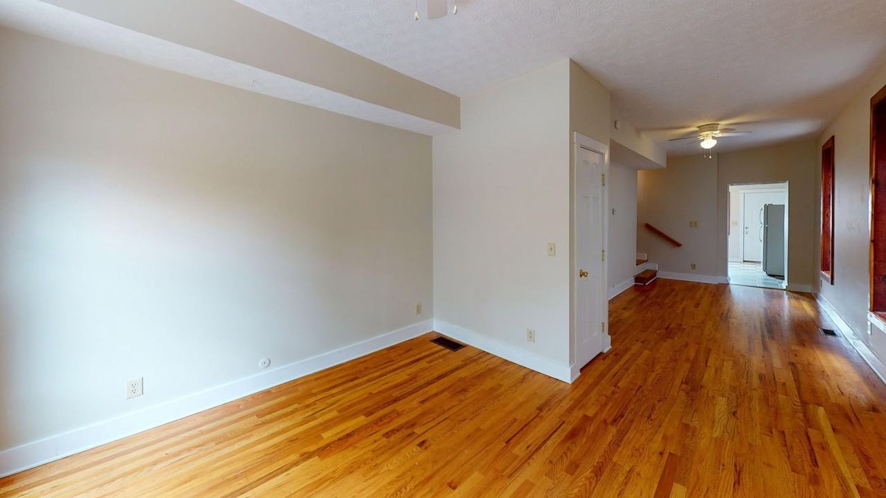 1366 Indianola Ave - Photo 3 of 6