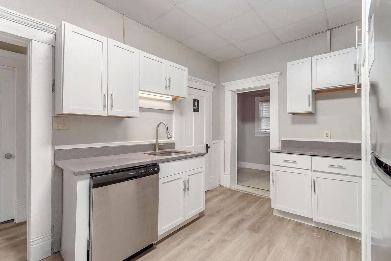 196 W 8th Ave - Photo 2 of 25