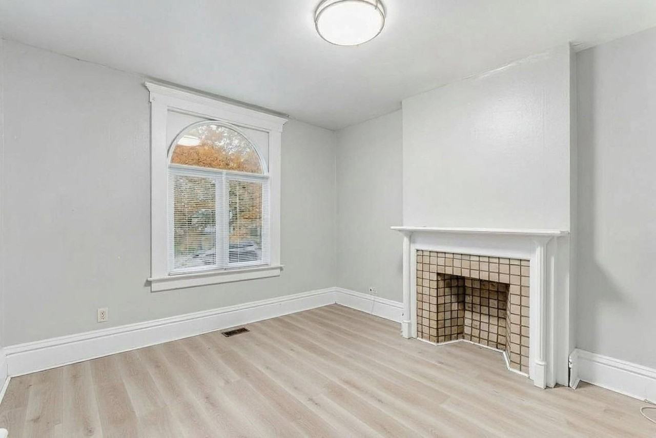 196 W 8th Ave - Photo 5 of 25