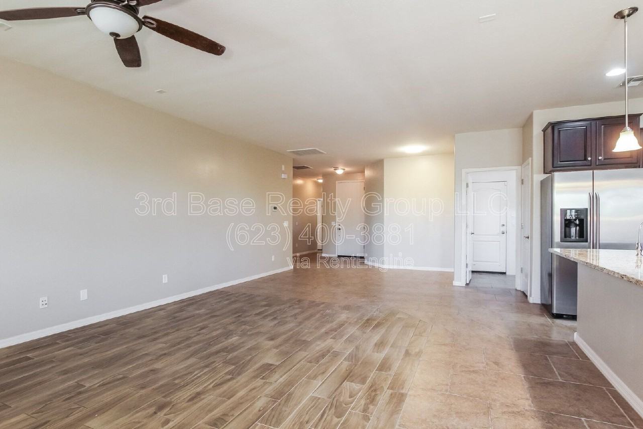 12690 S 184th Ave - Photo 5 of 22