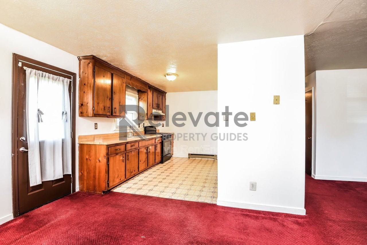 1910 North Ave - Photo 2 of 22