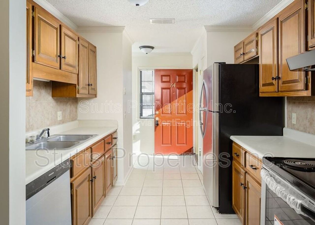 2424 Roberts Ln #E58 - Photo 2 of 8