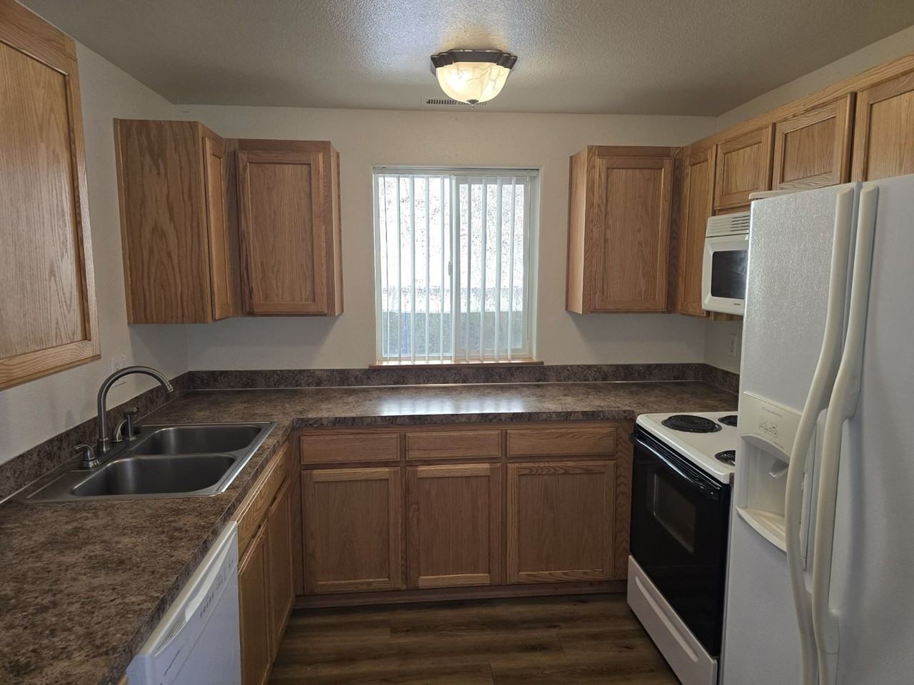514 Maylea Pl - Photo 7 of 11
