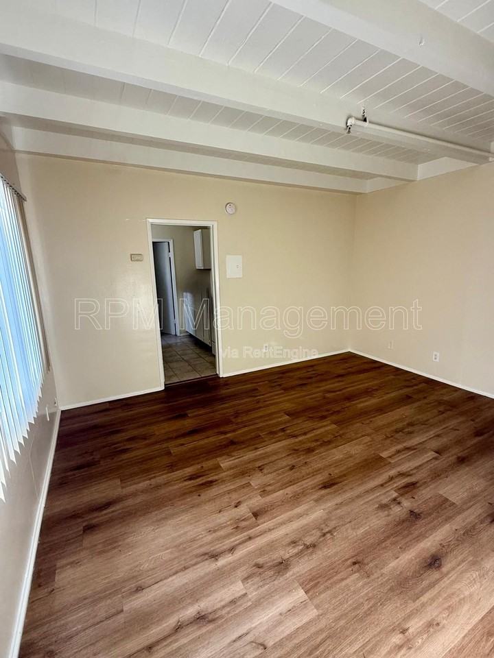 6645 Etiwanda Ave #9A - Photo 2 of 6